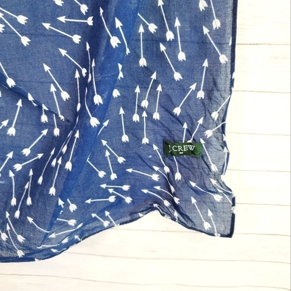 J.CREW WHITE ARROW BLUE SCRAF